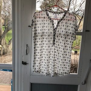 Size medium blue and white print  top